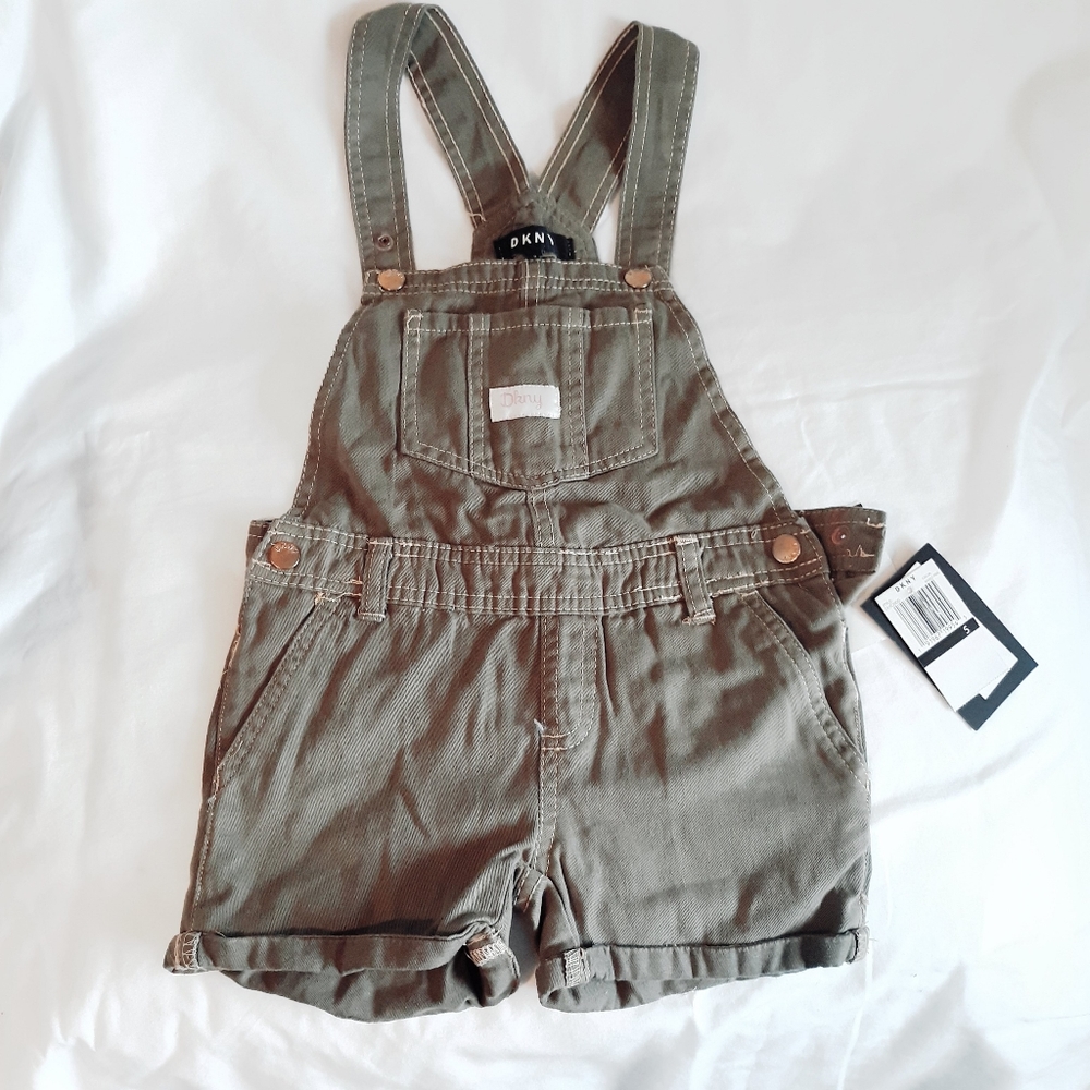 DKNY SIZE 5